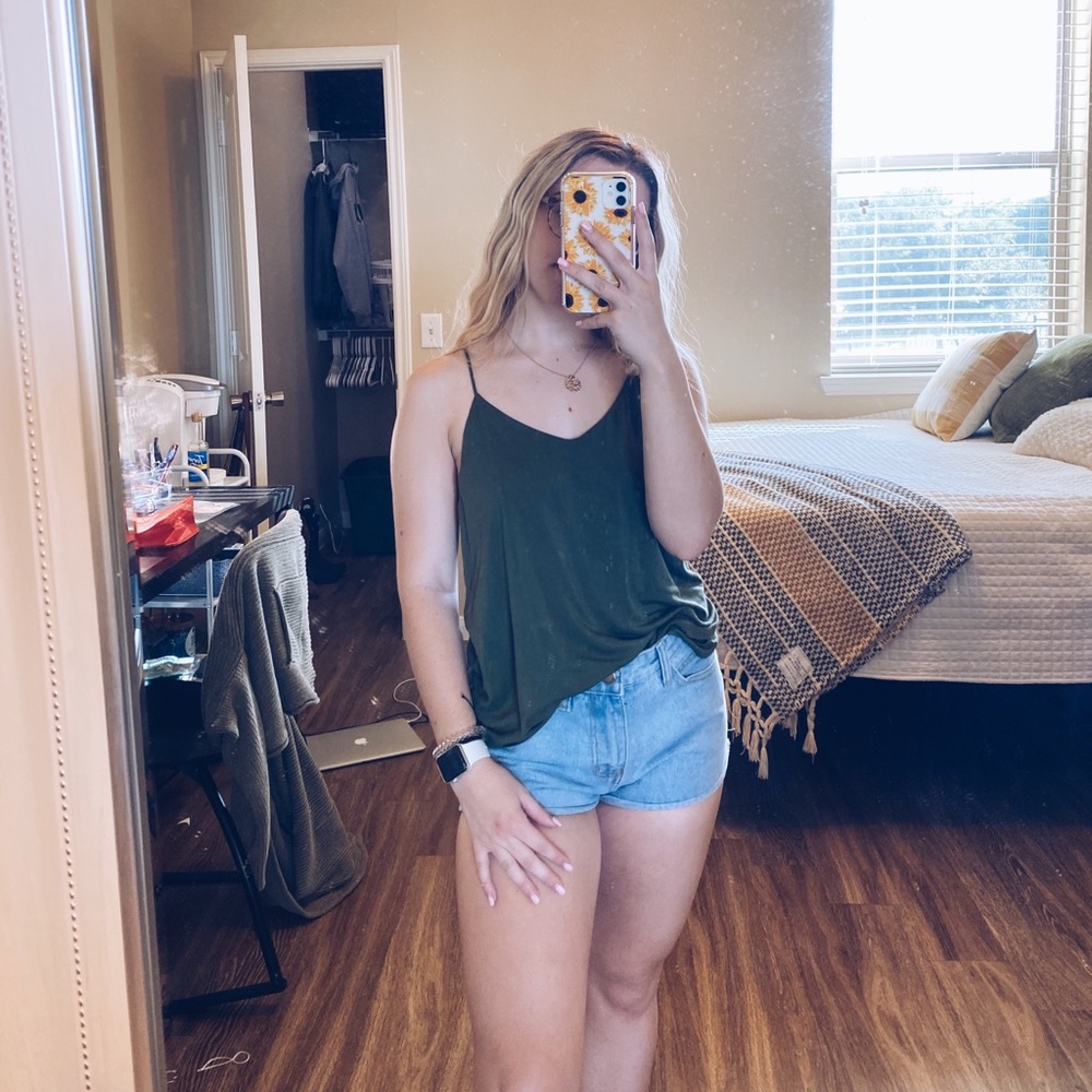 army green tank